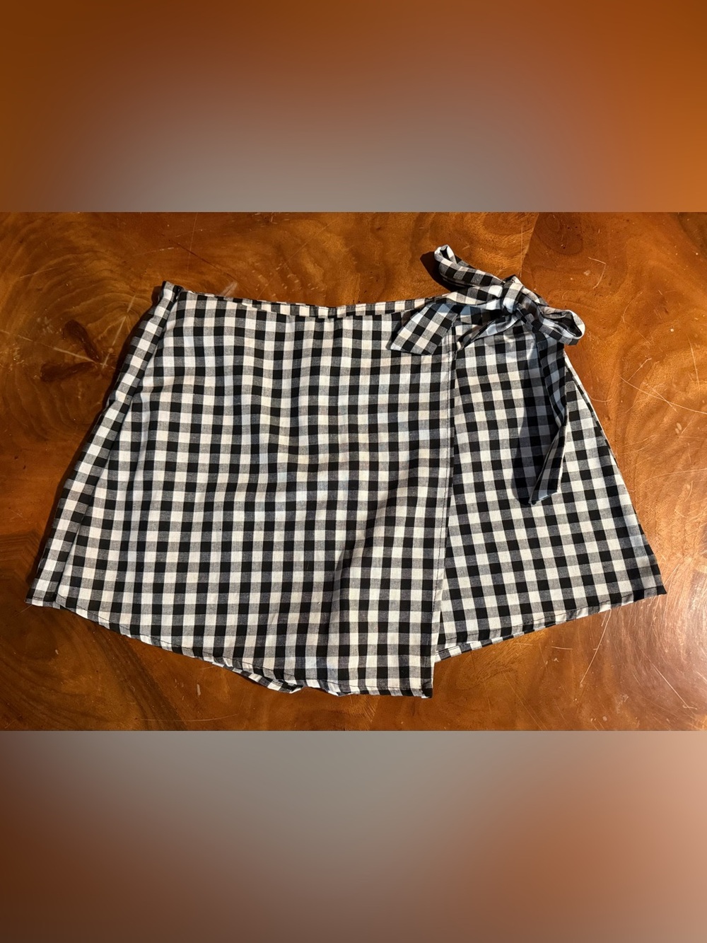 Black & White Gingham Tie-Waist Women’s Shorts